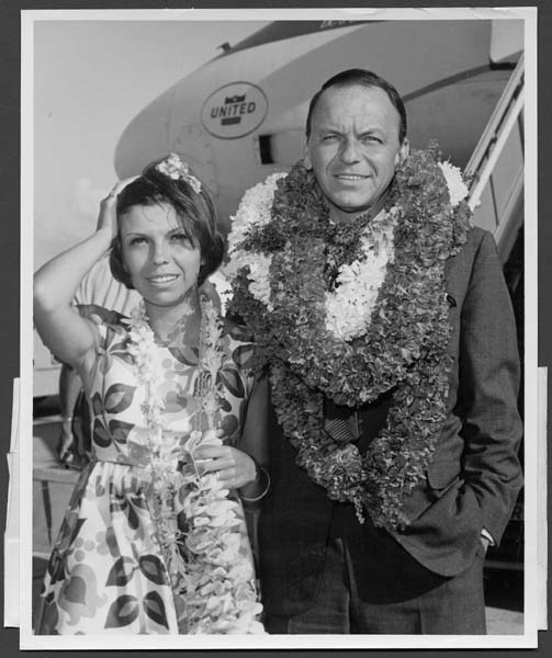 Frank and Nancy Sinatra Original Wire Photograph