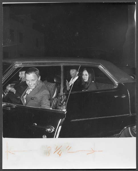 Frank Sinatra Original Wire Photograph