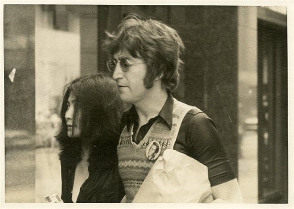 Original John Lennon & Yoko Ono 7 X 5 Photograph 
