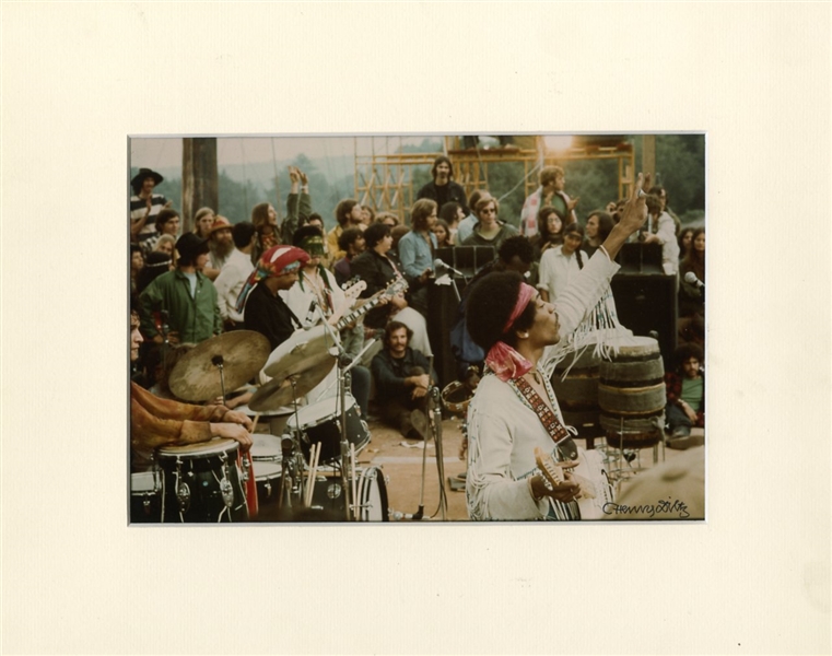 Jimi Hendrix “Star Spangled Banner” Woodstock Photograph Signed by Photographer Henry Diltz 