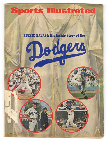Collection of 12 Various Sports Illustrated Covers, Programs and Other Baseball Vintage Memorabilia